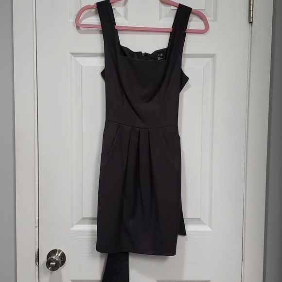6/$20 Dark Grey Dress - Picture 1 of 3